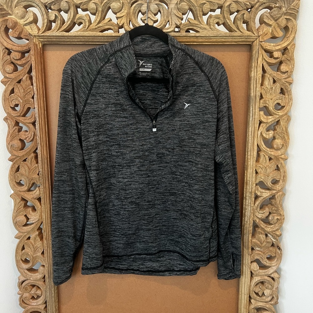Old navy active long sleeve top